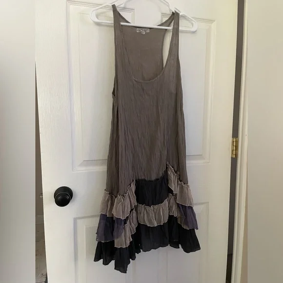 Cecico taupe tunic M - Picture 3 of 4